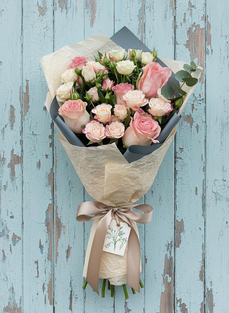 Букет цветов из: Розы в Праслово