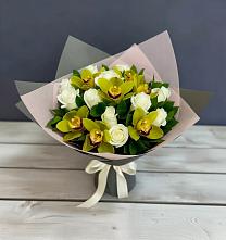 Букет цветов из:  Орхидеи и Розы в Праслово