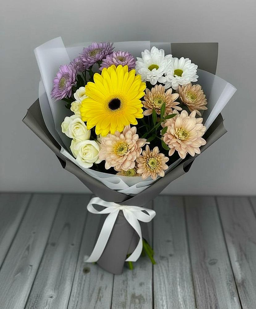 Букет цветов из: Розы, Герберы и Хризантемы в Праслово