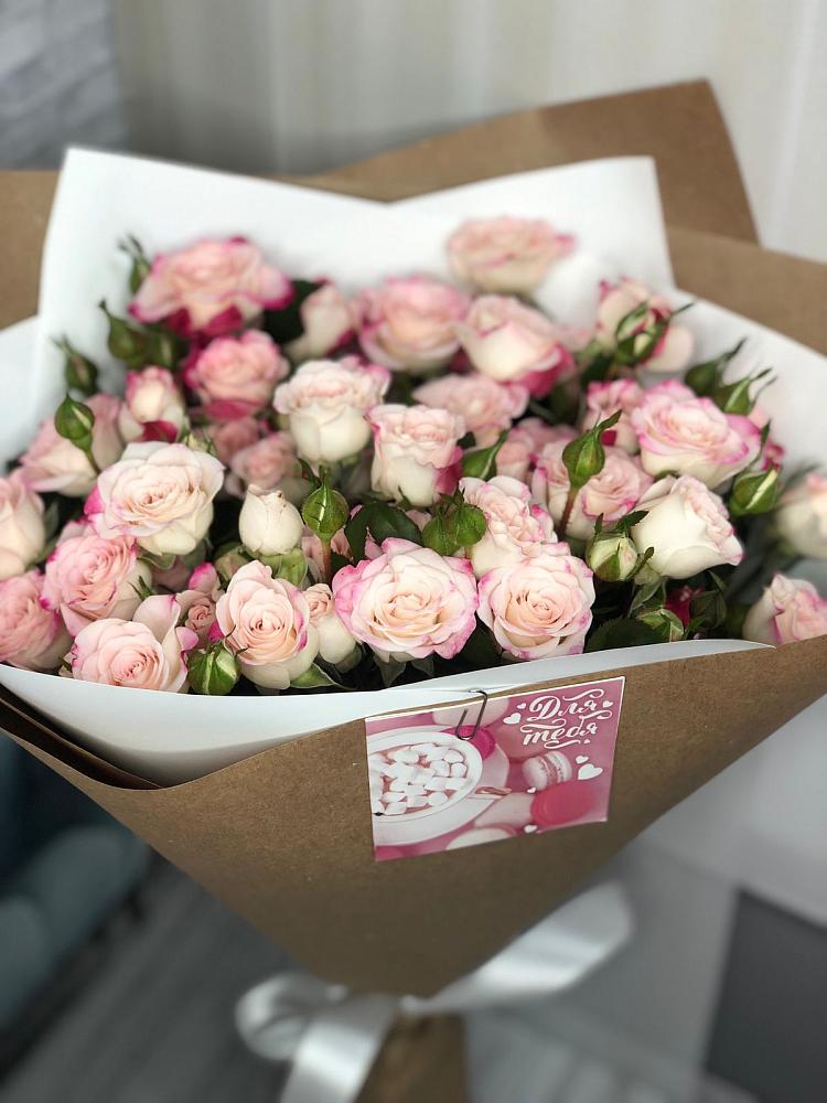 Букет цветов из: Розы в Праслово