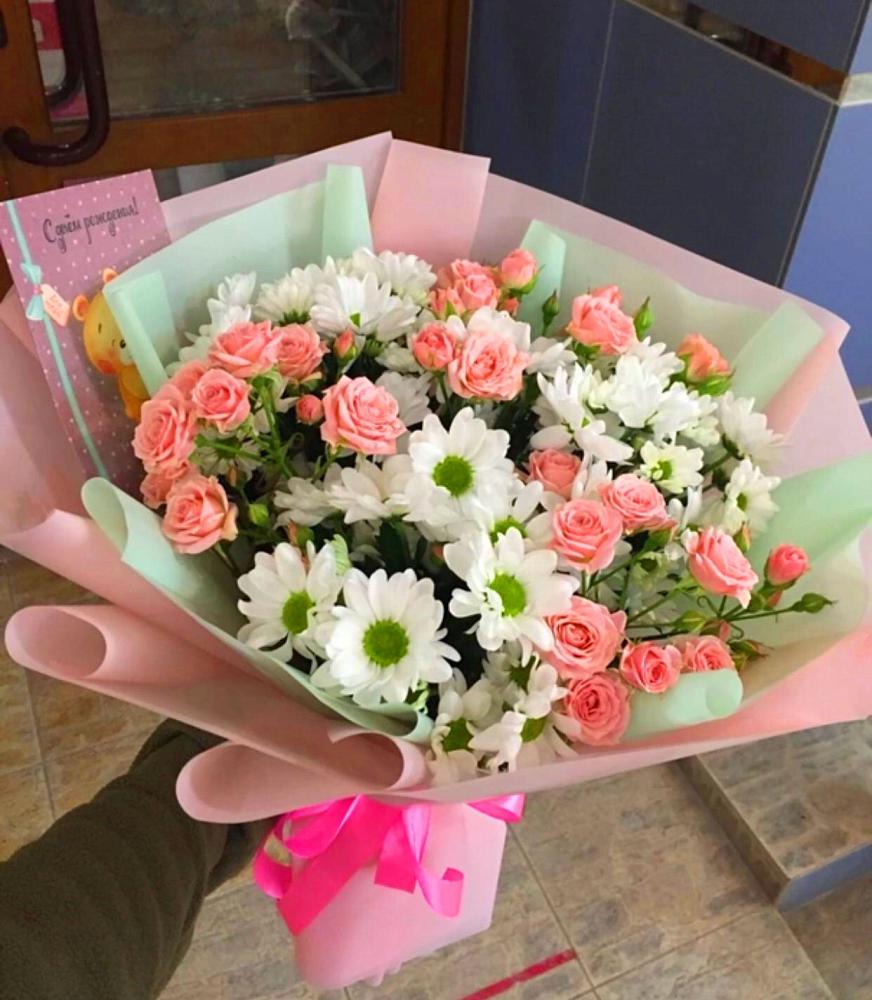 Букет цветов из: Розы и Хризантемы в Праслово