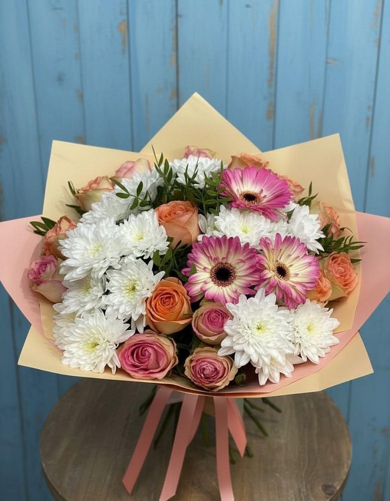 Букет цветов из: Розы, Герберы и Хризантемы в Праслово