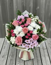 Букет цветов из:  Альстромерии, Гвоздики, Розы и Хризантемы в Праслово
