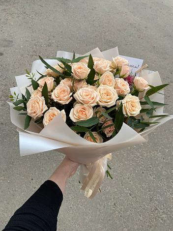 Букет Кремовые розы Латте в Праслово