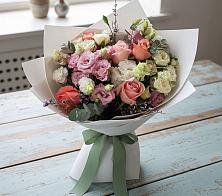 Букет цветов из:  Розы, Лизиантусы и Гвоздики в Праслово