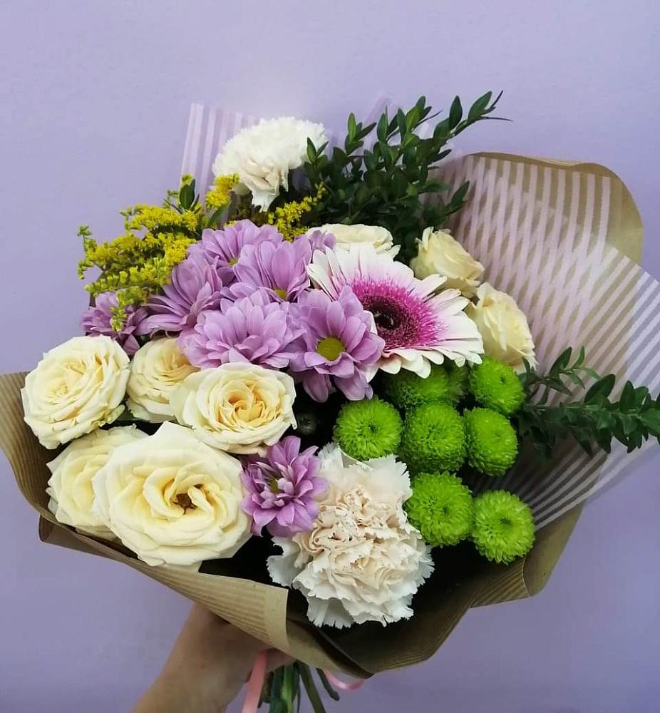 Букет цветов из: Хризантемы, Розы, Гвоздики и Герберы в Праслово