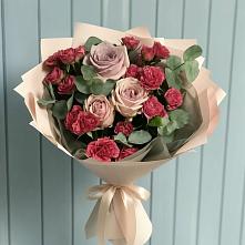 Букет цветов из:  Гвоздики и Розы в Праслово