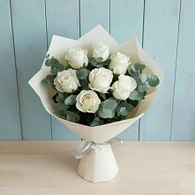 Букет Белые розы в Эвкалипте в Праслово