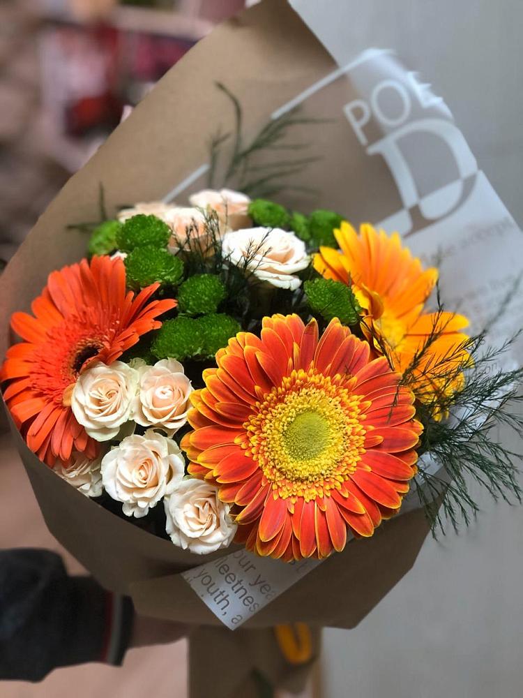 Букет цветов из: Герберы, Хризантемы и Розы в Праслово