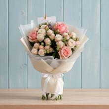 Букет цветов из:  Розы в Праслово